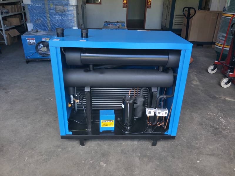 風(fēng)冷型冷干機運行時對環(huán)境及溫度的要求?