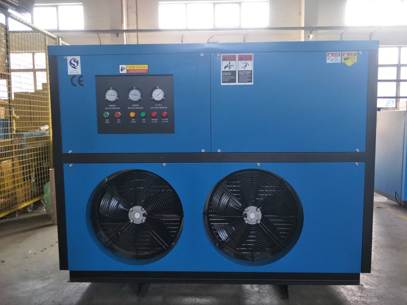 選擇風冷型冷干機的性能